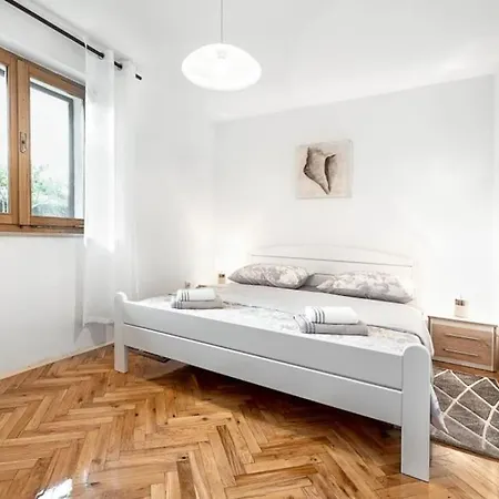 Appartement Aspalathos *